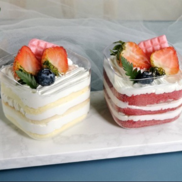 Dessert Cups - Picture 2 of 10